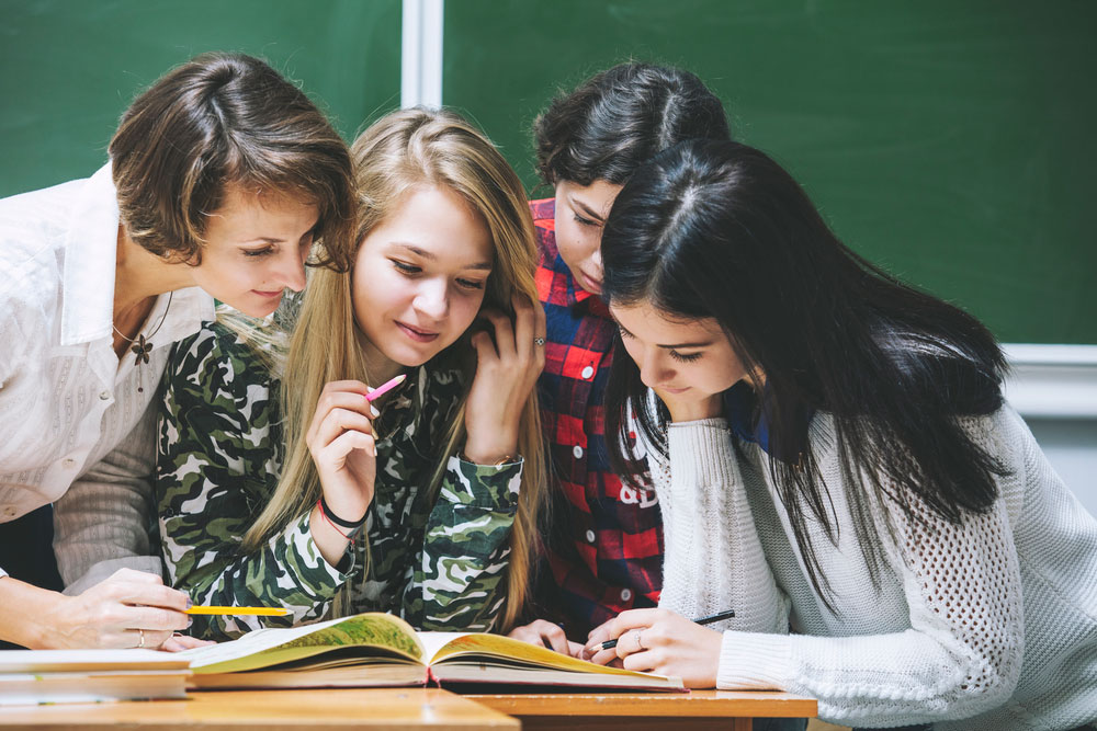 Teaching/Tutoring/Supporting learning