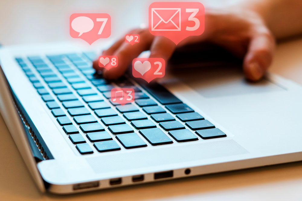 Social Media Volunteer